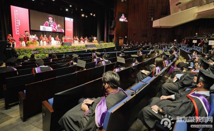 新加坡理工大学补办实体毕业礼，八成去年毕业生将出席！！